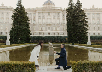 surprise proposal photoshoot in madrid