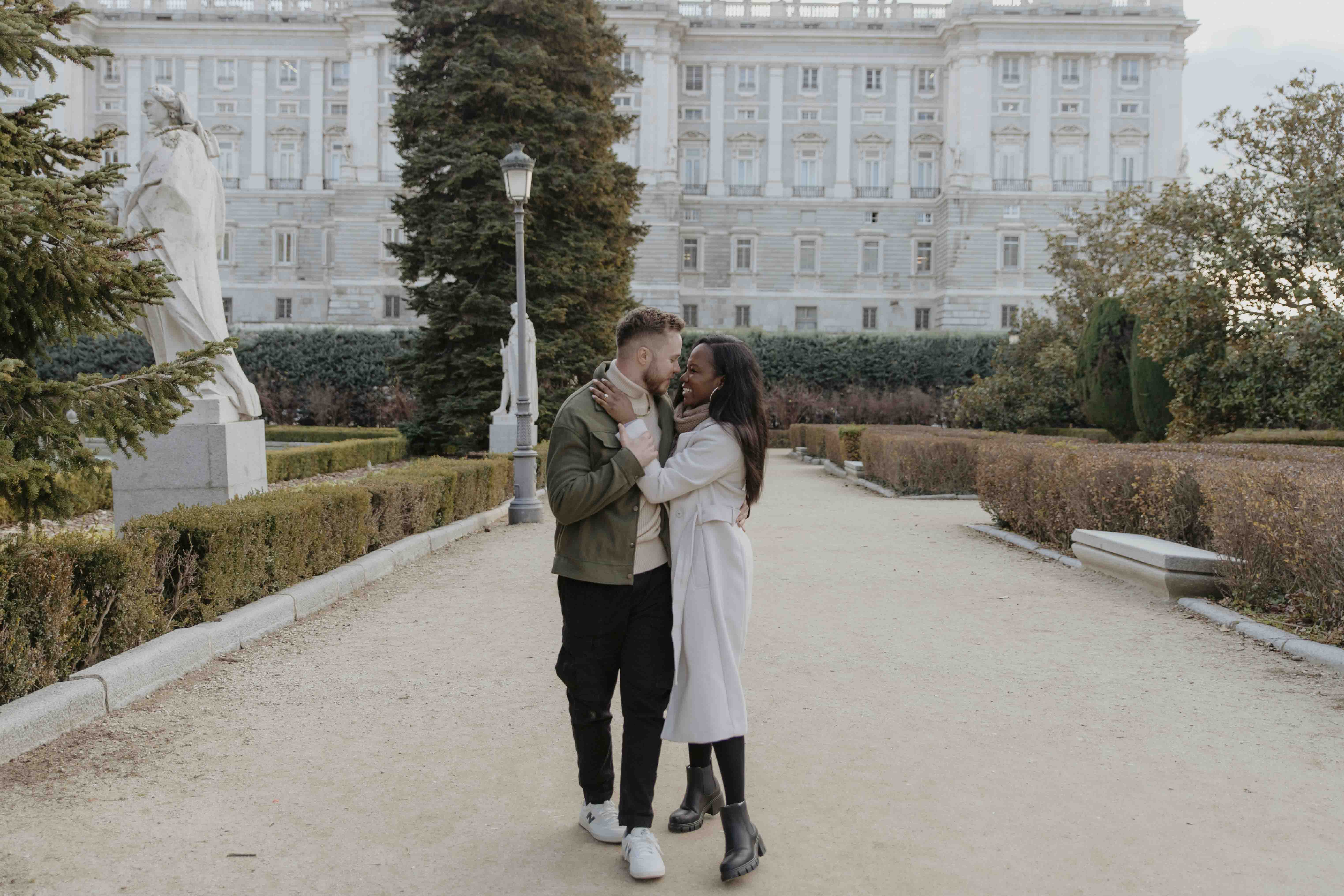 sabatini-proposal-photography Madrid proposal photographer capturing engagement in Sabatini Gardens