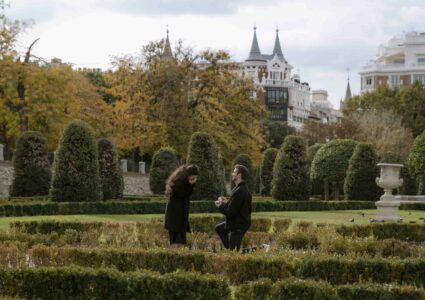 marriage surprise proposal photography in madrid