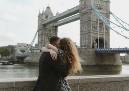 london surprise proposal photosohoot