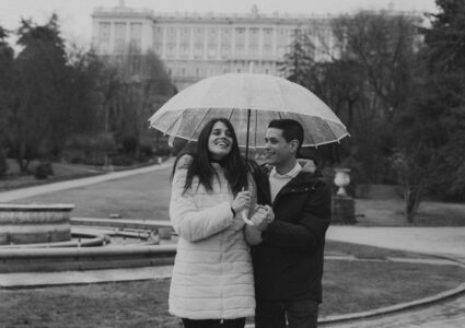 lovely engagement photo session with rain in madrid