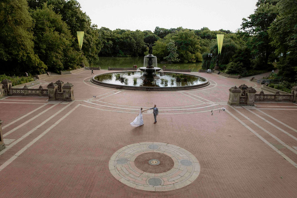 trash the dress photoshoot in central park, nyc