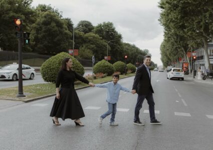 sesion de fotos familiar por el centro de madrid