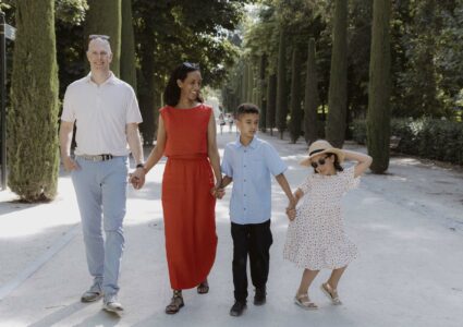 photoshoot family in madrid with leyre canizares