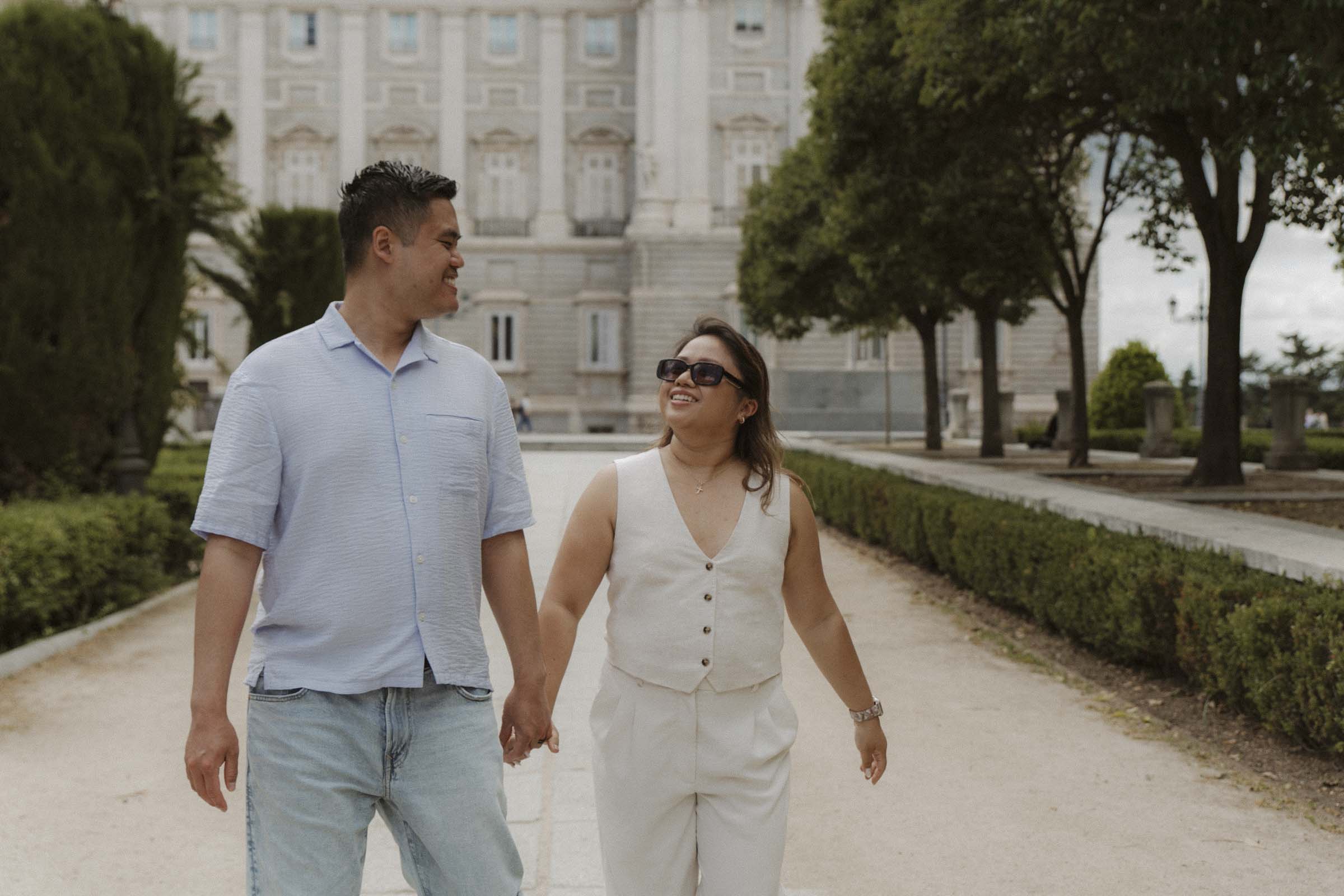 sesion de fotos de preboda en el palacio real de madrid