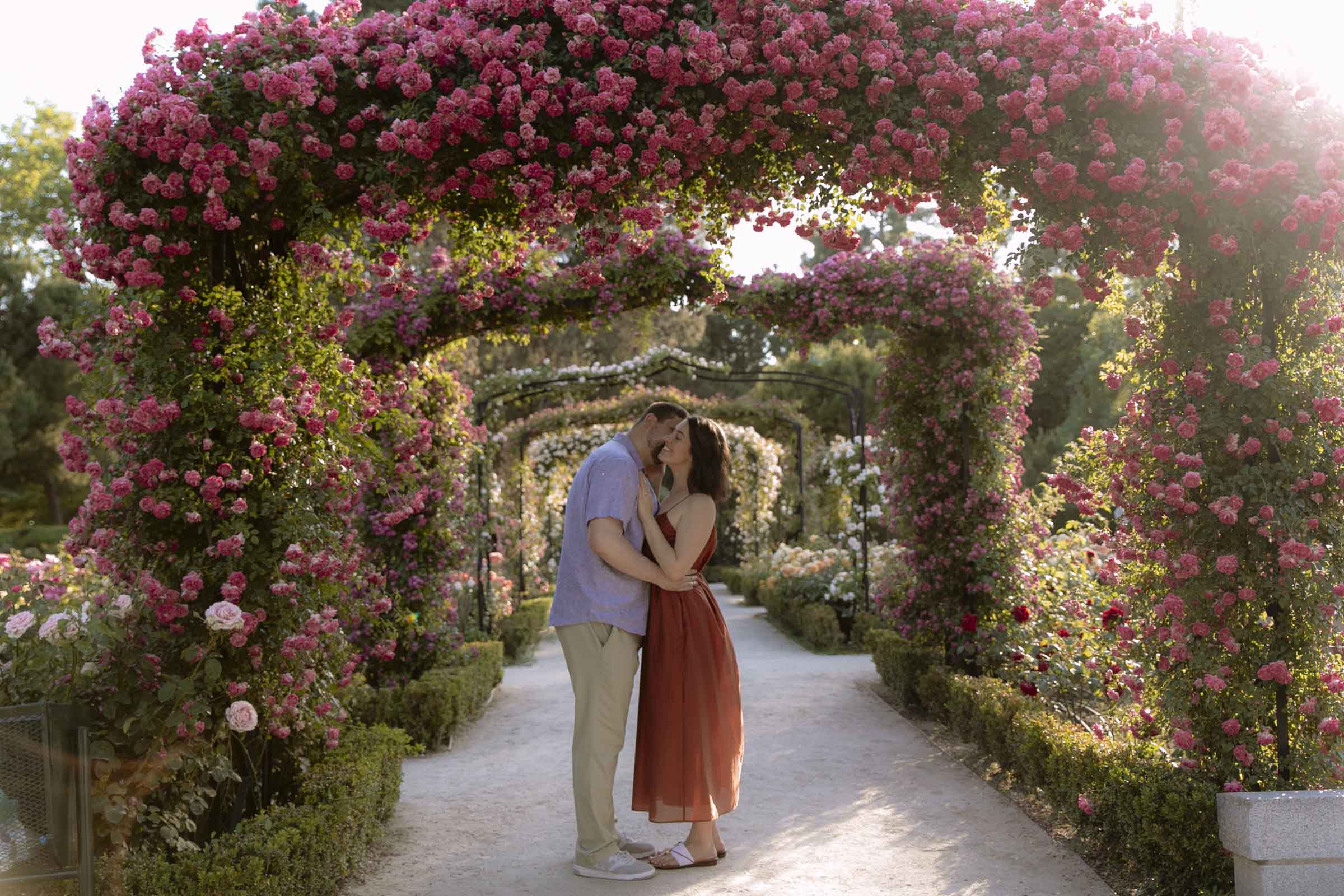 madrid rose garden engagement photo session