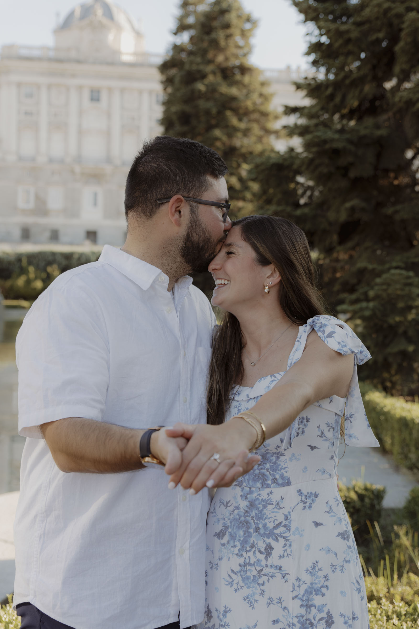 Marriage proposal photography at Sabatini Gardens