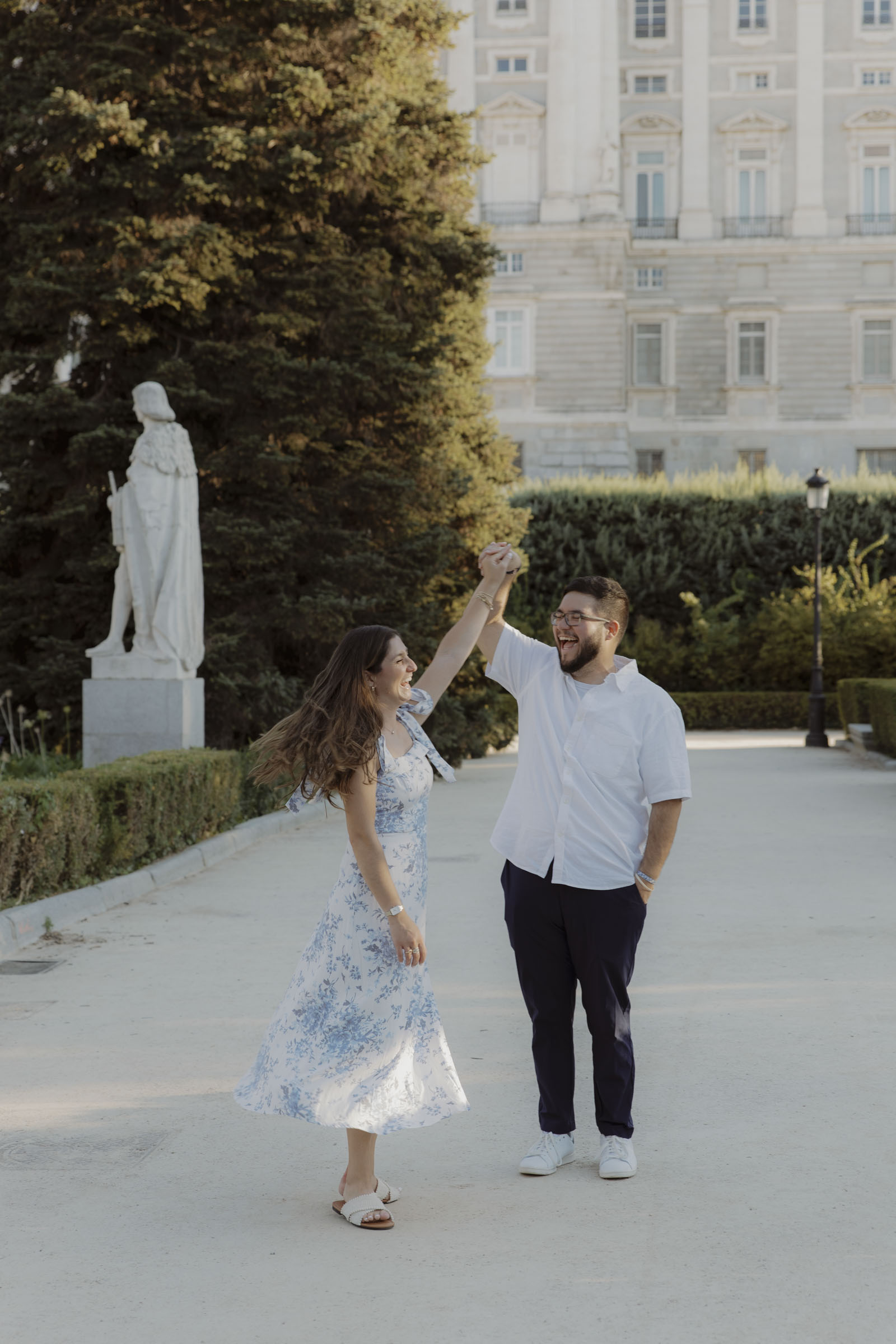 Engagement ring moment during proposal in Madrid