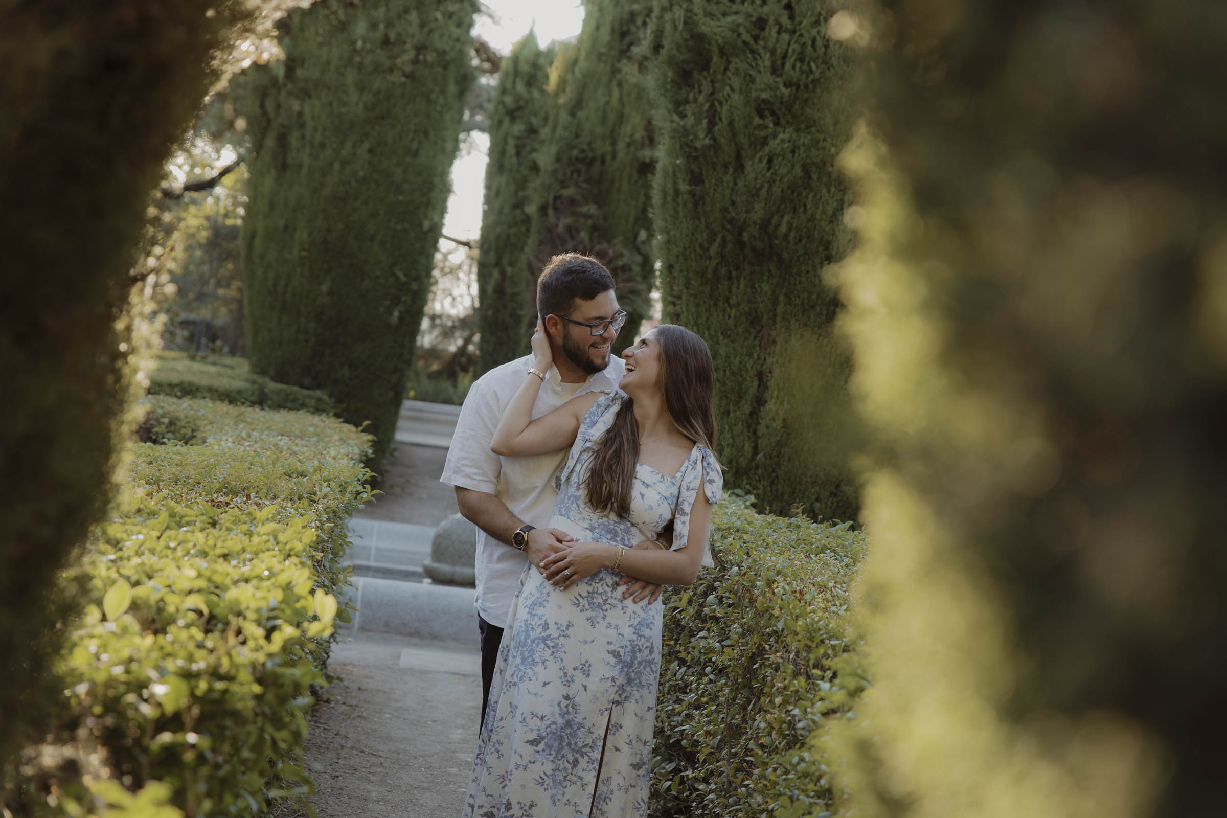 Engagement photos in Plaza de Oriente Madrid