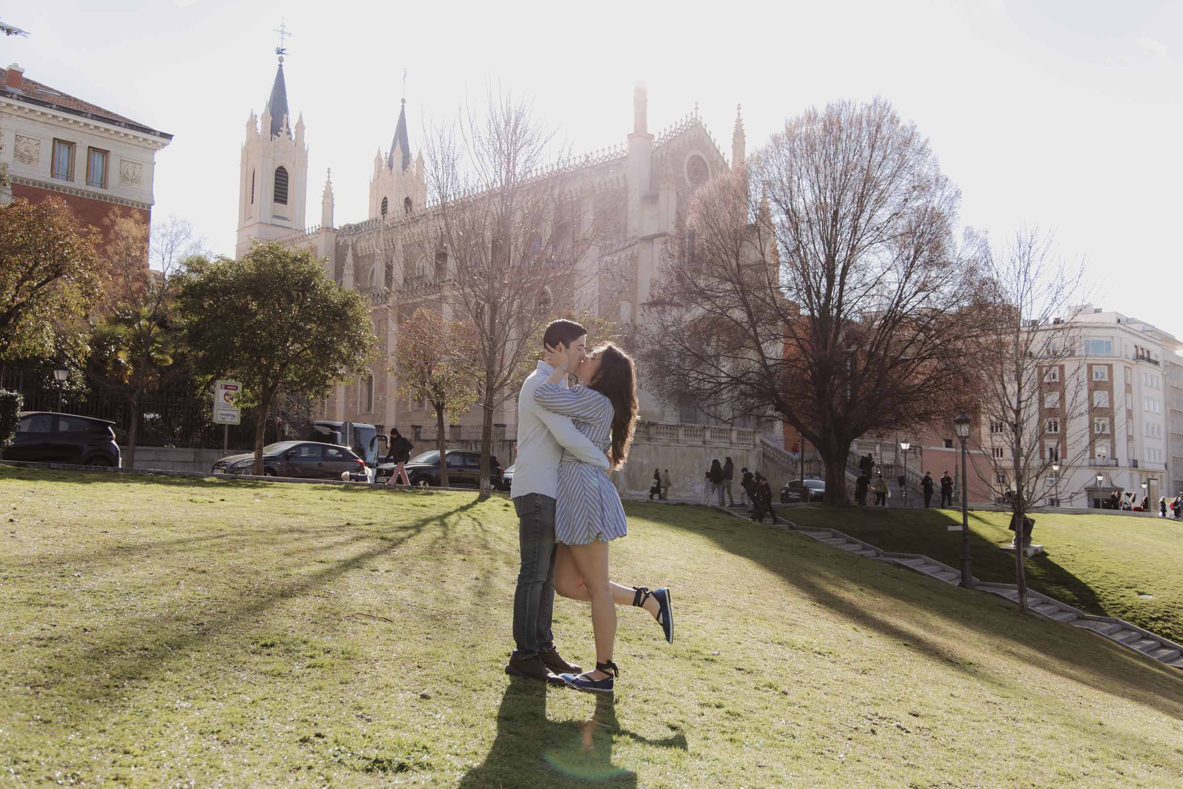 engagement photography in front of the prado museum in madrid spain
