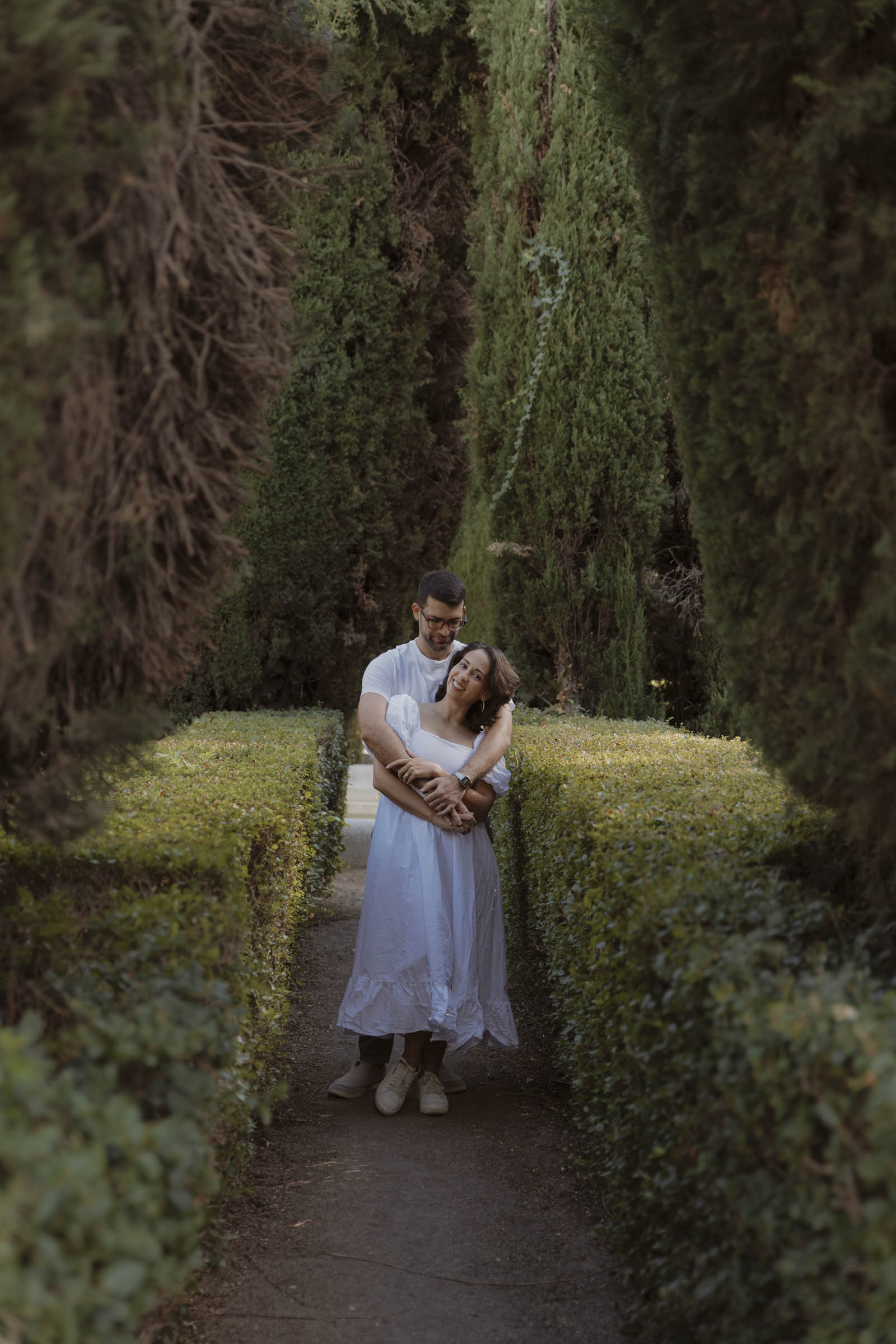 photographer-sabatini-gardens-madrid Surprise engagement photoshoot Sabatini Gardens Madrid