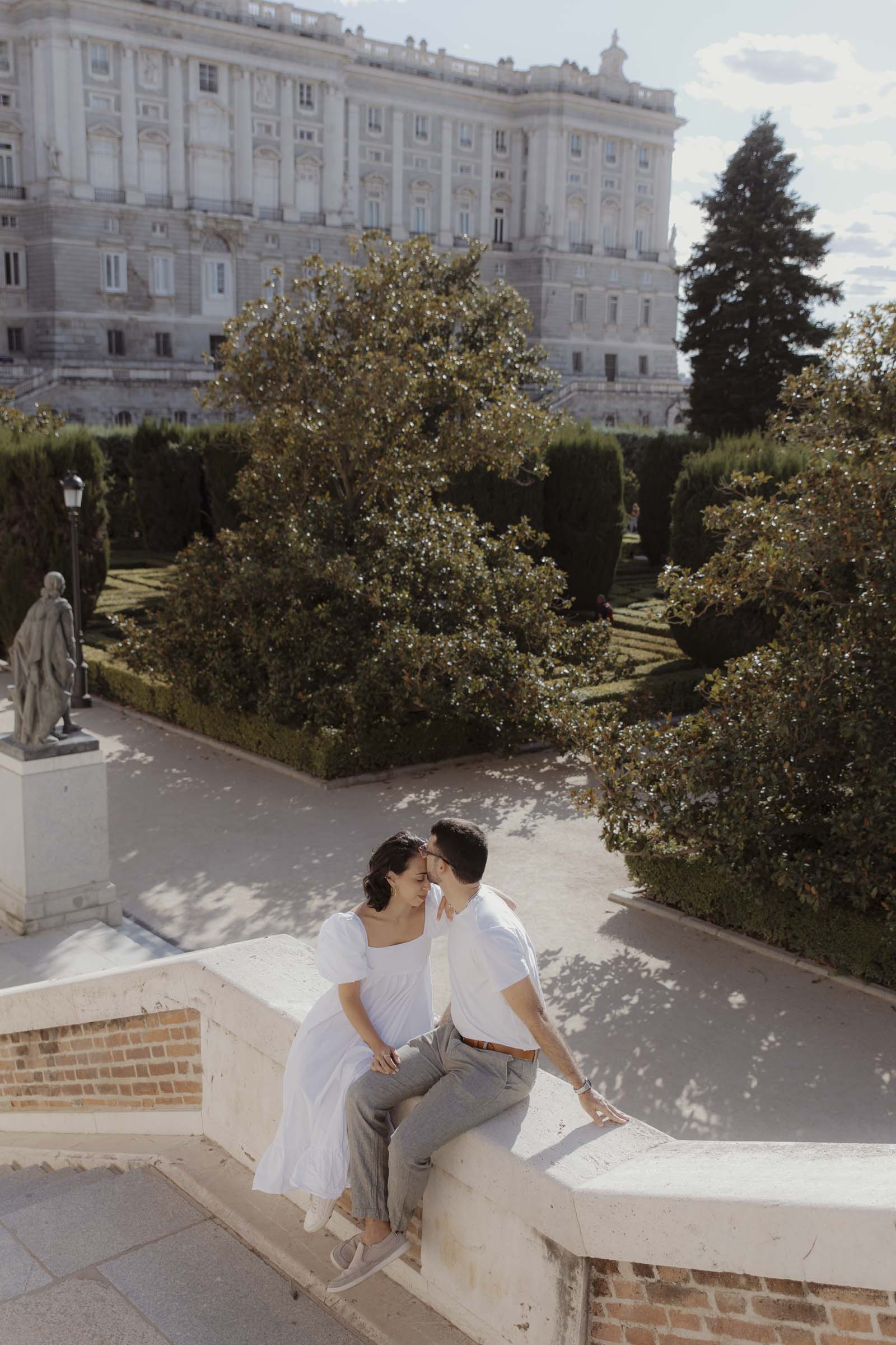 photographer-sabatini-gardens-madrid Marriage proposal in Sabatini Gardens Madrid Spain
