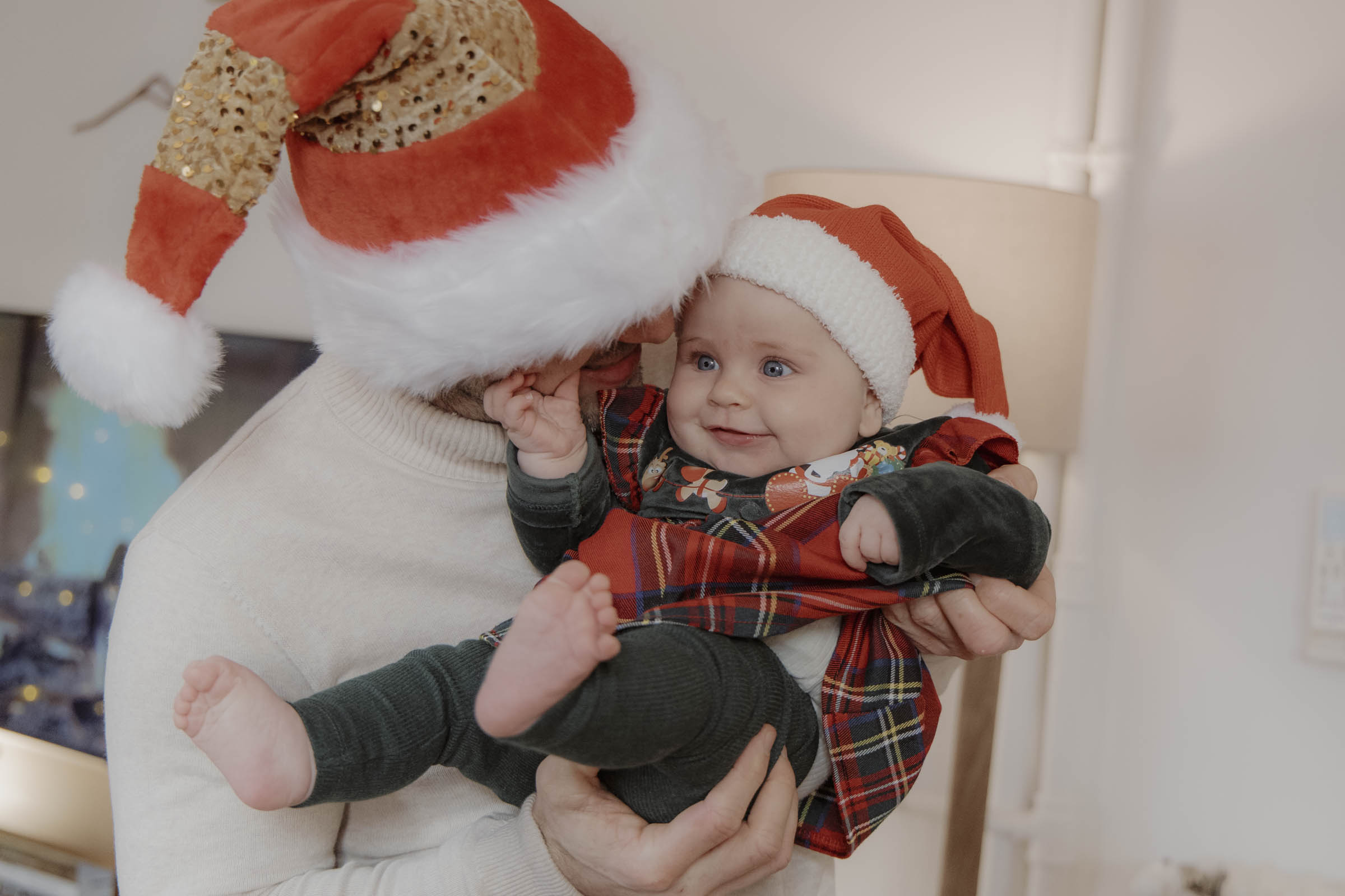 christimas family photoshoot in madrid