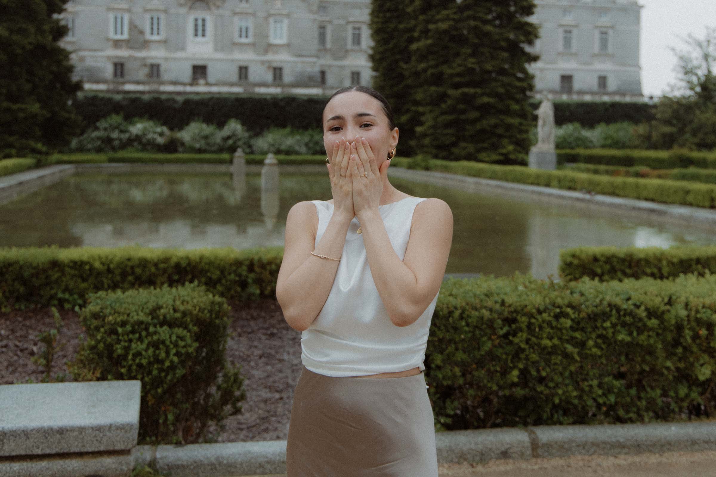 marriage proposal in madrid with a photographer