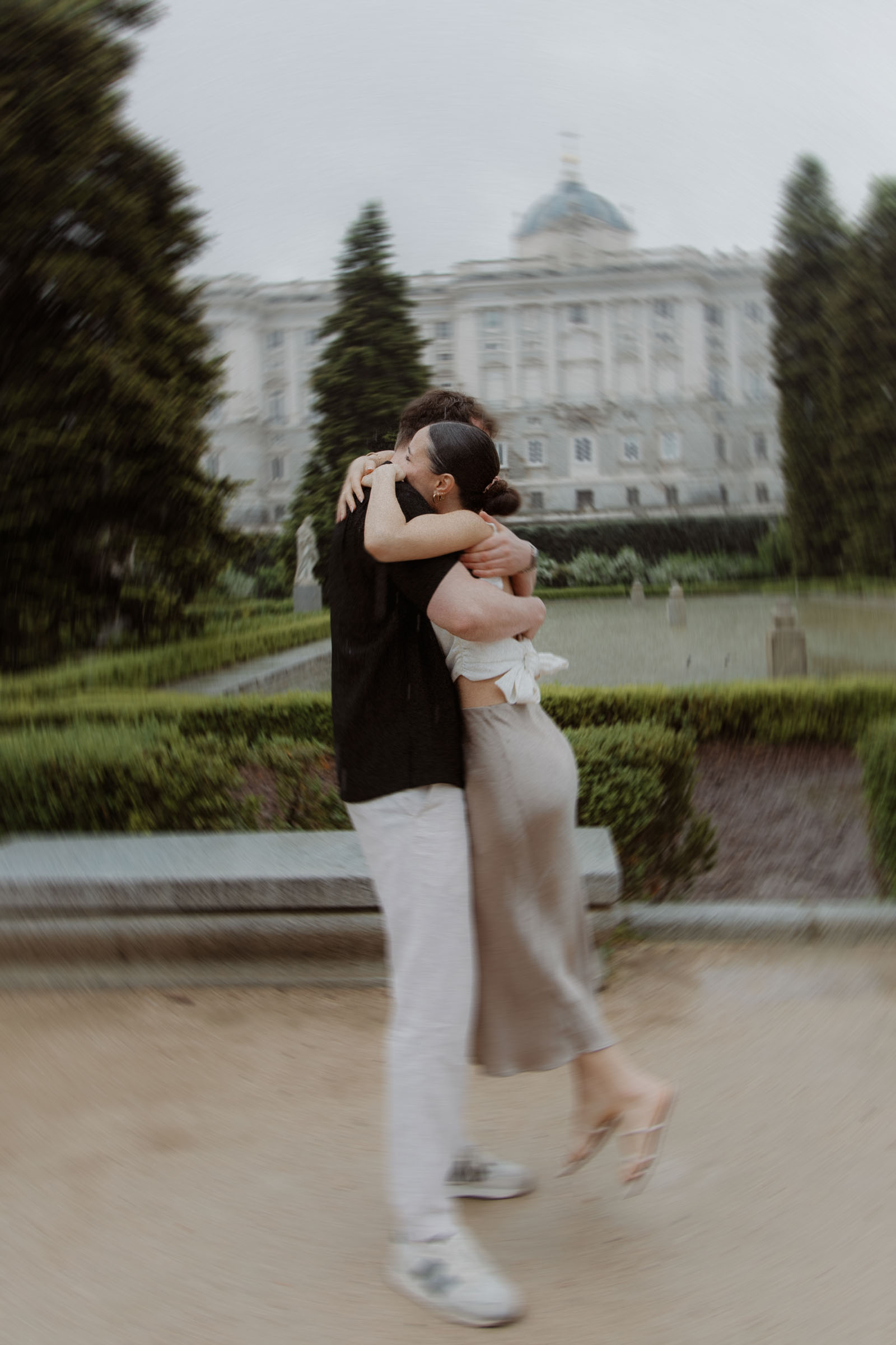 Sabatini gardens surprise proposal photography with a photographer