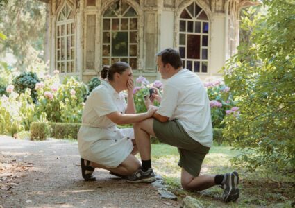 dylan's surprise proposal very emotional wirh a photographer in campo del moro gardens